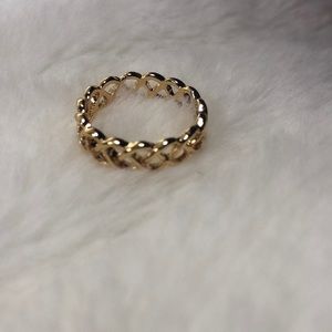 A gold ring in good condition